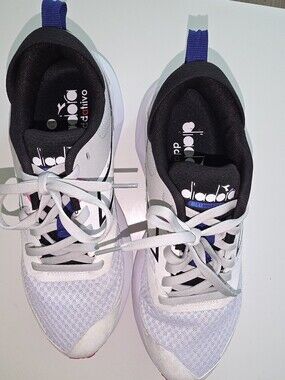 Diadora White and Black Men's Athletic Sneakers